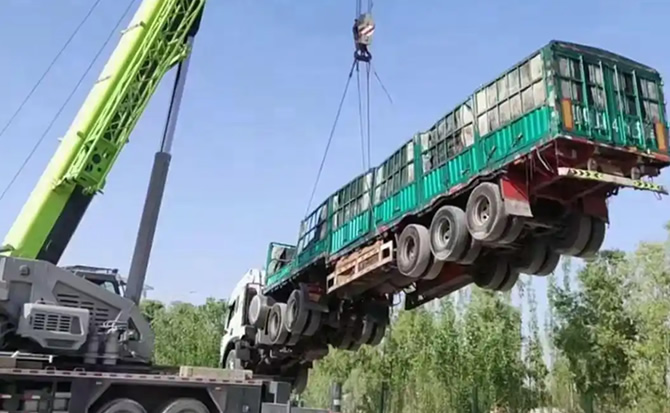 新蔡道路脱困救援案例